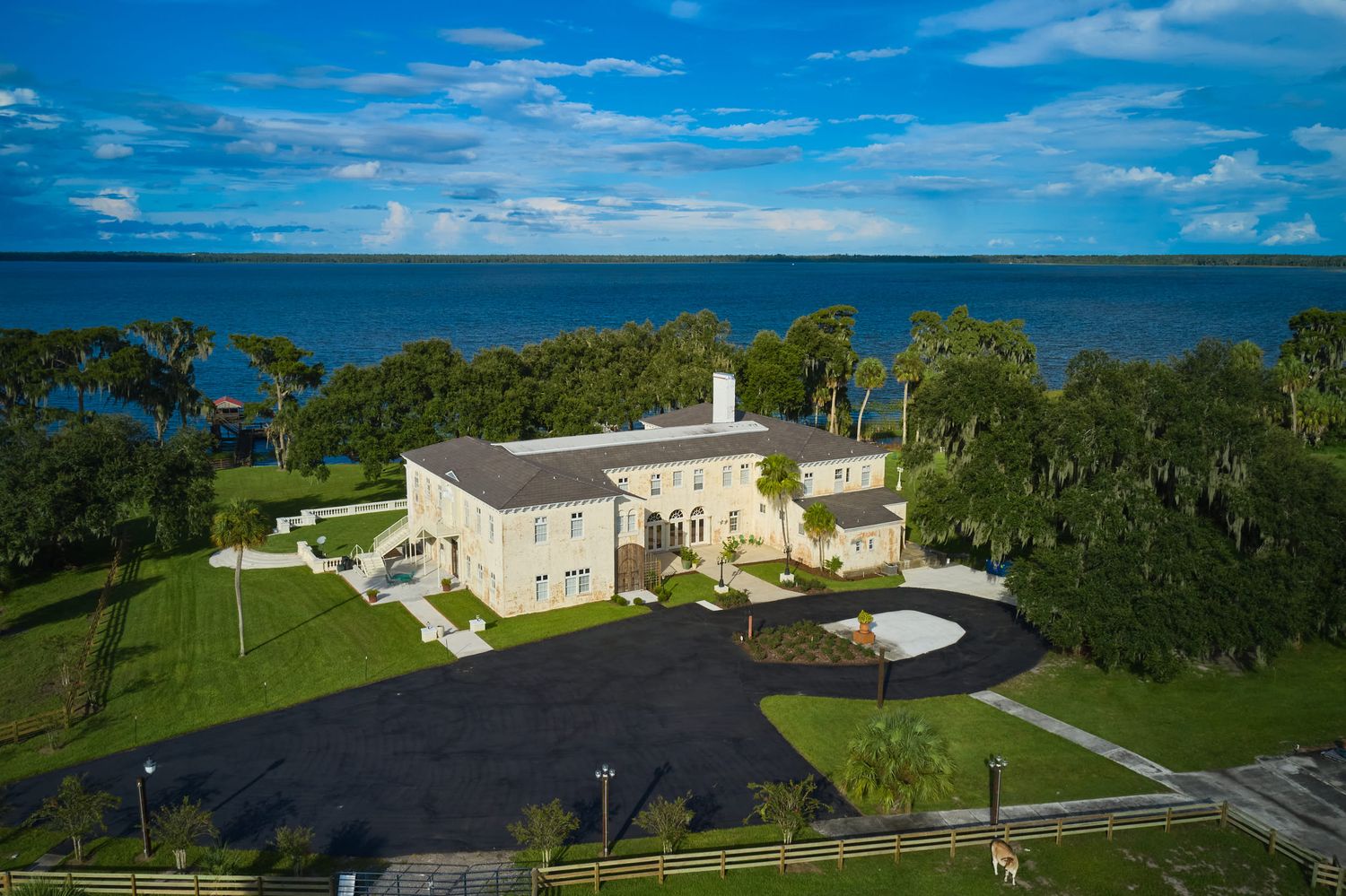 3111 Masterpiece Rd, Lake Wales, FL 33898